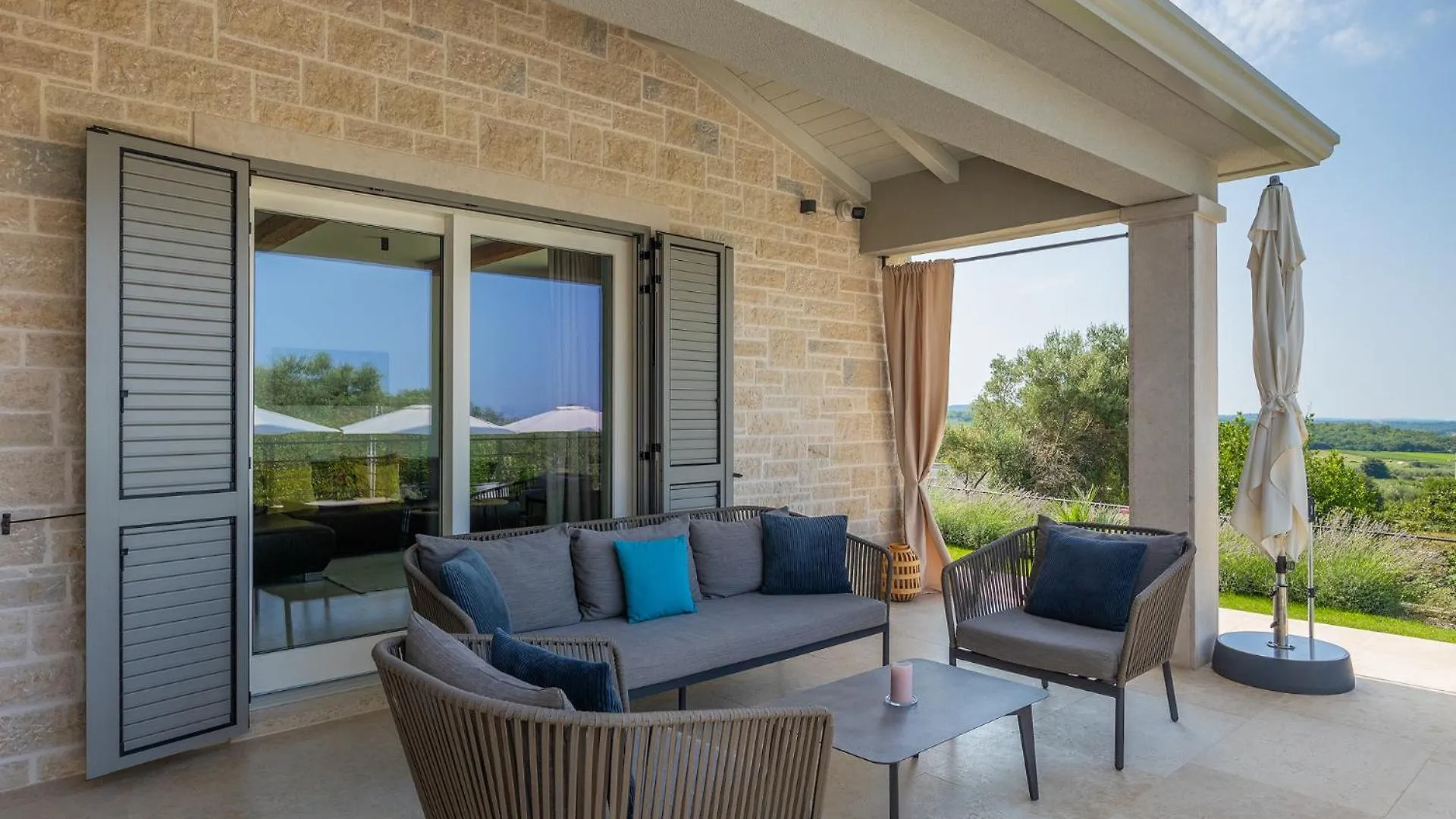 Beautiful Villa Regina With View In Visnjan Markovac 0*,