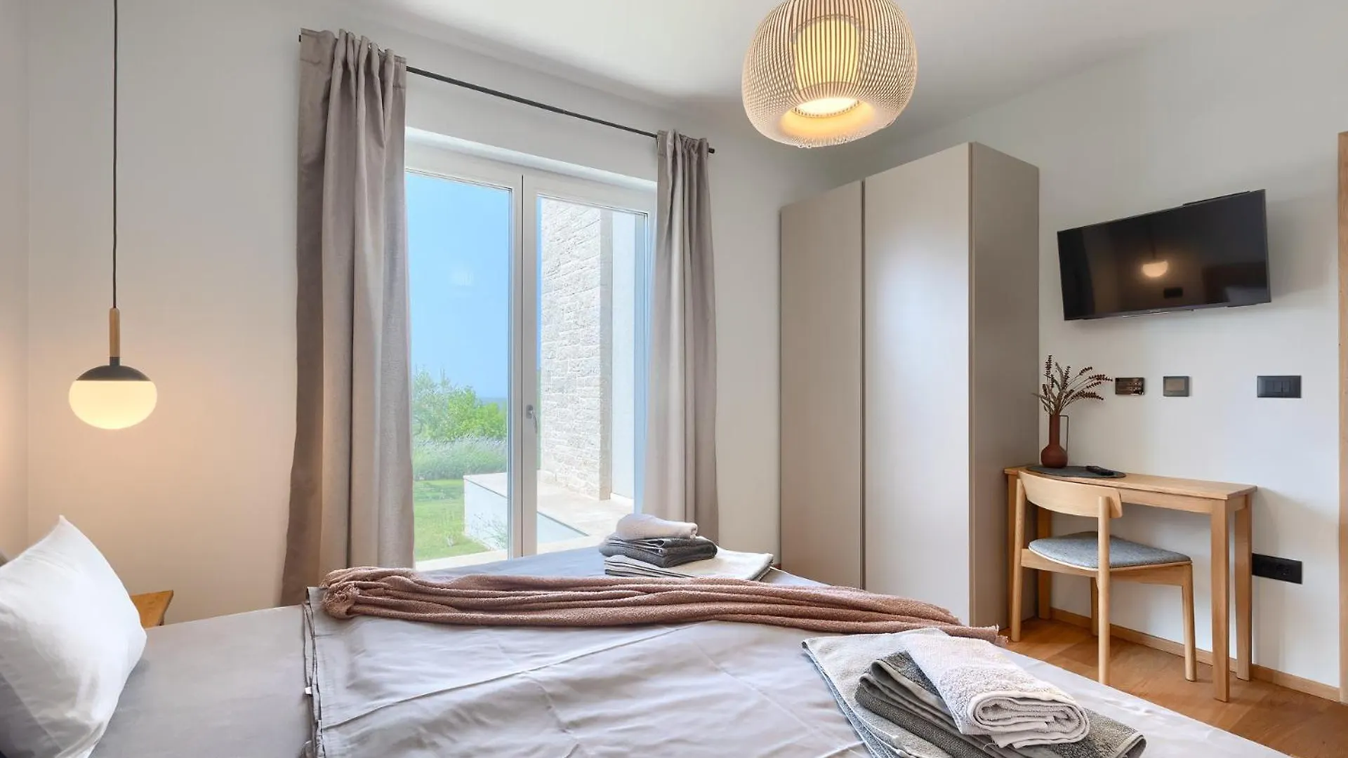 Beautiful Villa Regina With View In Visnjan Markovac