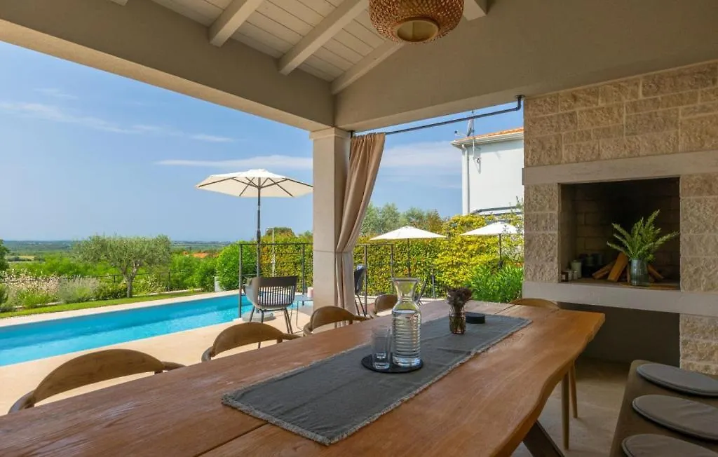 Beautiful Villa Regina With View In Visnjan Markovac