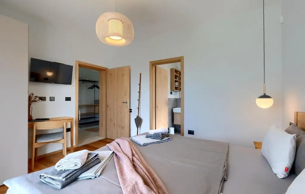 Beautiful Villa Regina With View In Visnjan Markovac